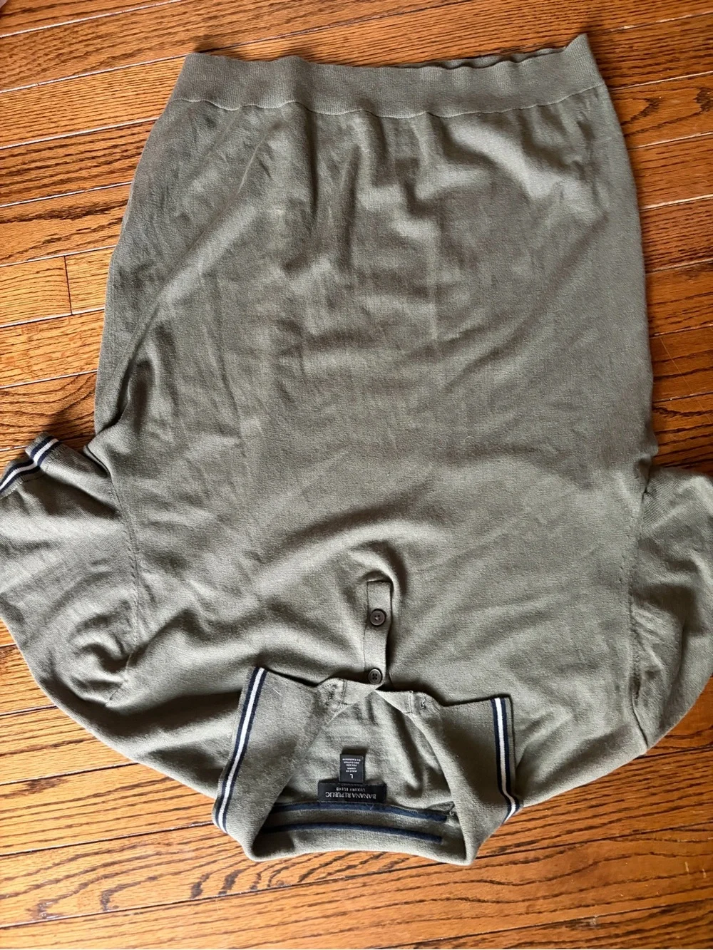 Banana Republic Olive Green Sweater with Navy Trim
